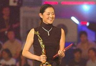 娱乐吃瓜小将倪萍,从娱乐吃瓜小将到人生导师的华丽转身